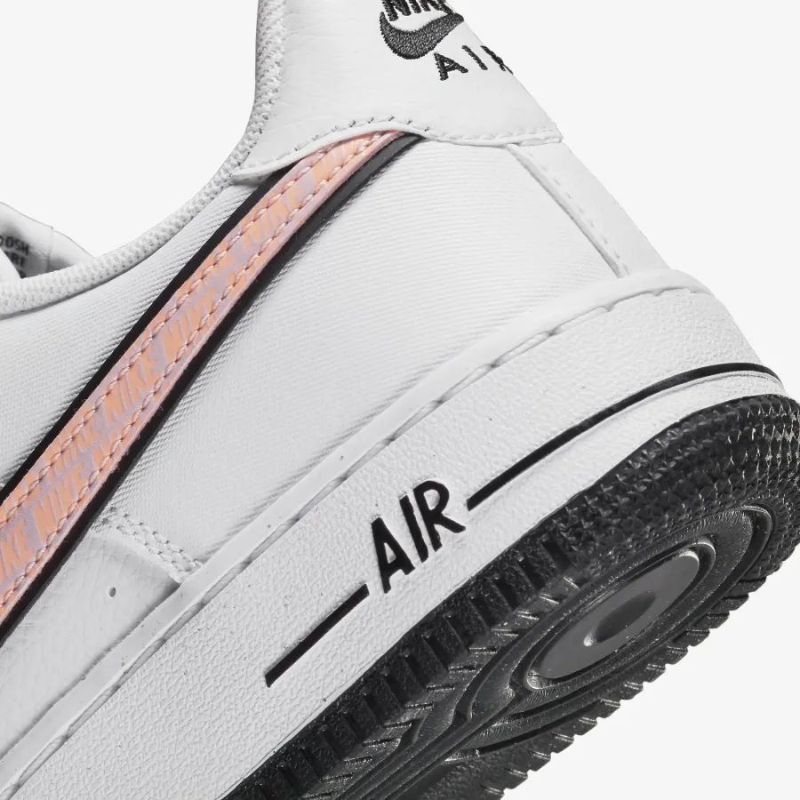 Кросівки Nike Air Force 1 DZ6307-100