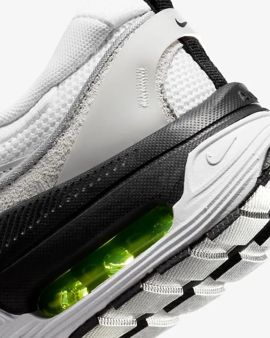 Кросівки Nike Air Max Bliss DZ6754-100