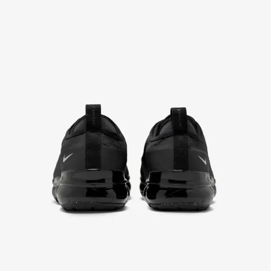 Кросівки Nike Air Vapormax Moc Roam DZ7273-001