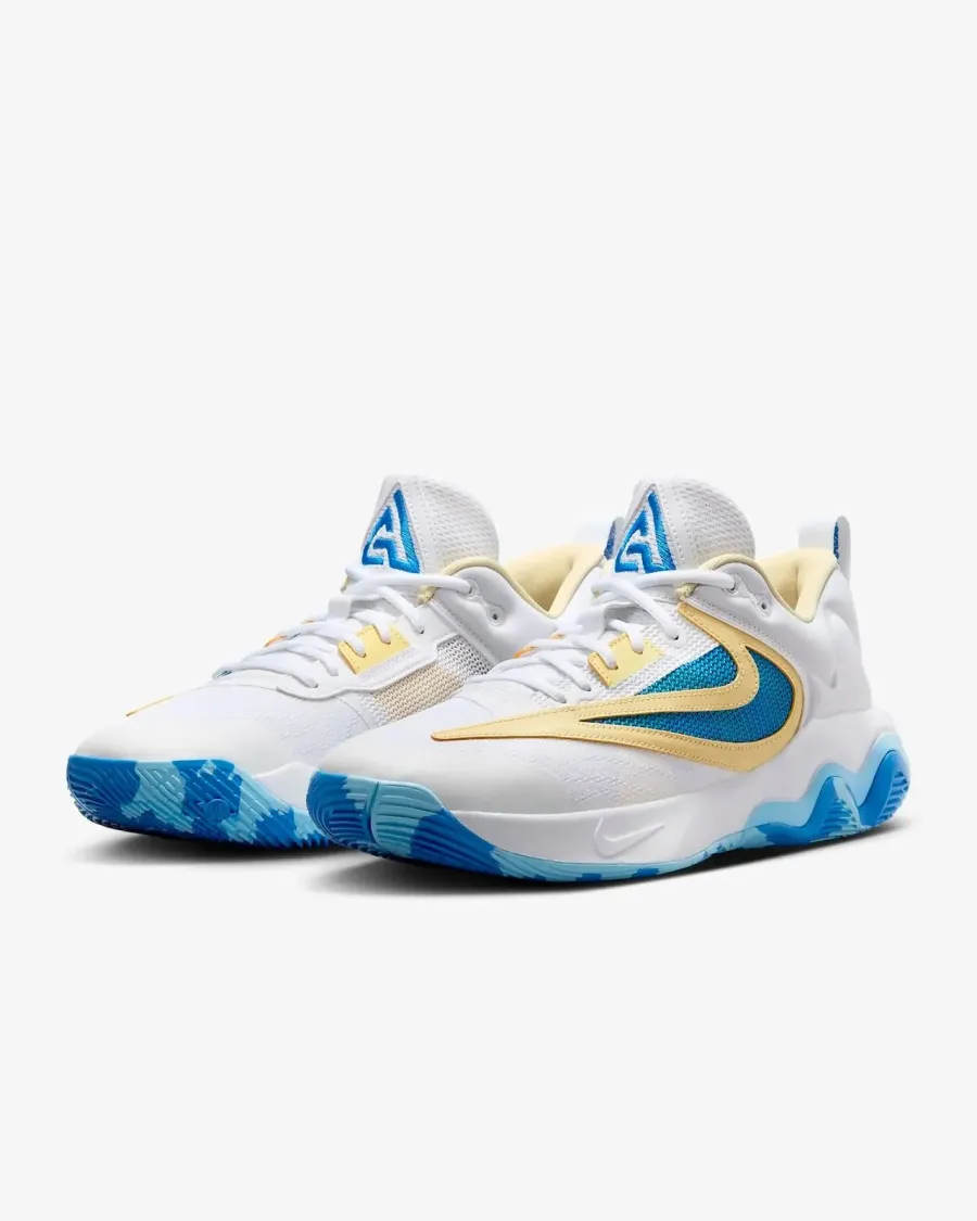 Кросівки Nike Giannis Immortality 3 DZ7533-101