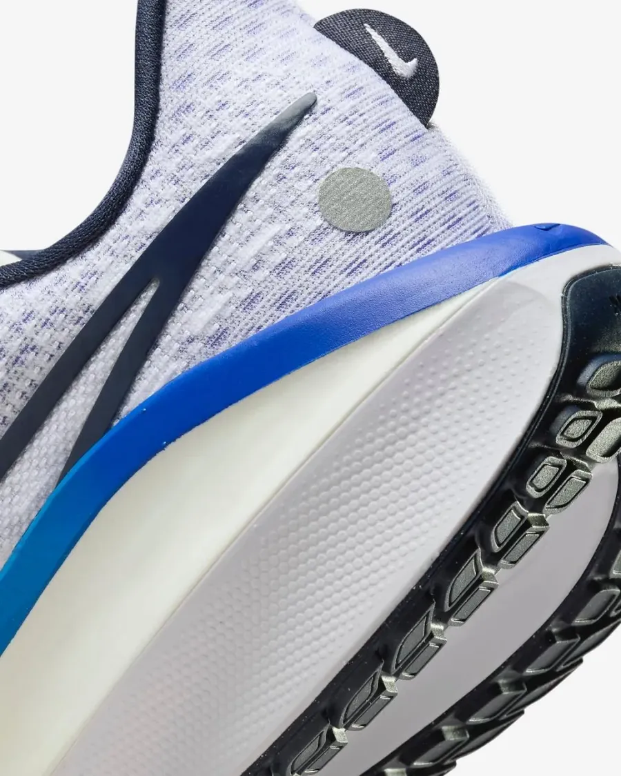 Кросівки Nike Vomero 17 Road Running FB1309-100