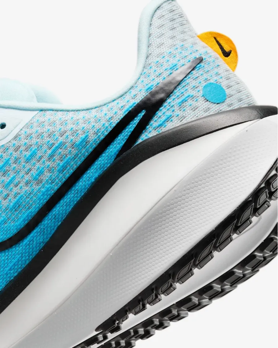Кросівки Nike Vomero 17 FB1309-401