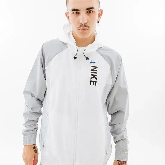 Вітрівка Nike Sportswear Hybrid Windrunner FB1627-100