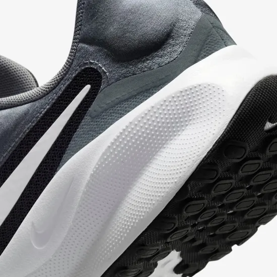 Кросівки Nike Revolution 7 FB2207-007
