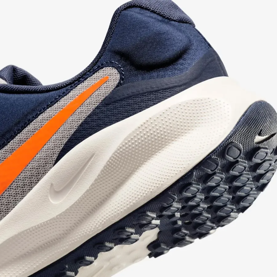Кросівки Nike Revolution 7 FB2207-009