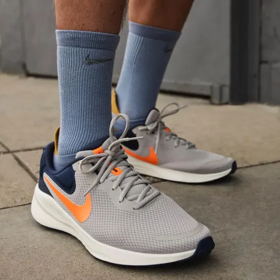 Кросівки Nike Revolution 7 FB2207-009
