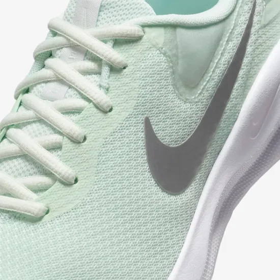 Кросівки Nike Revolution 7 FB2208-303