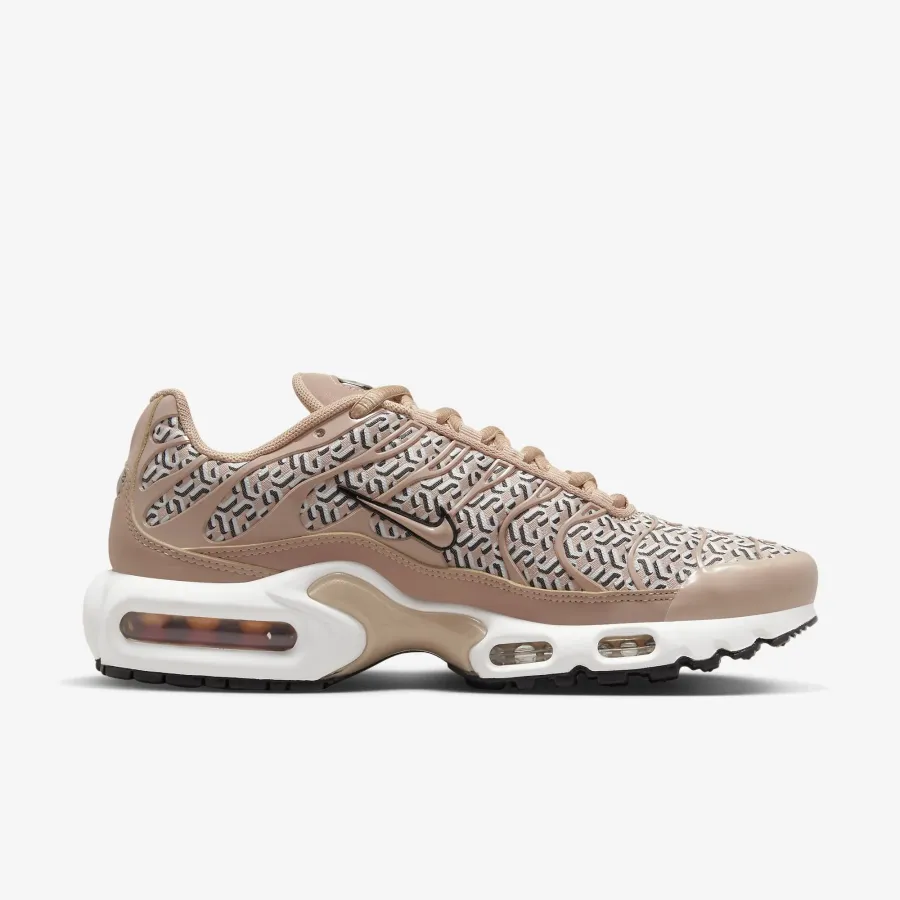Кросівки Nike Air Max Plus FB2557-200