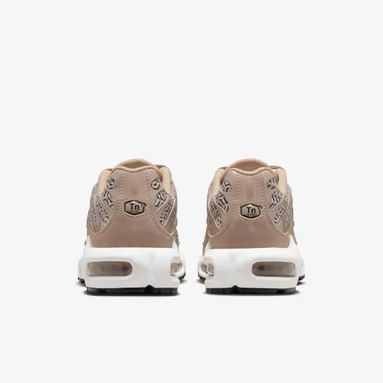 Кросівки Nike Air Max Plus FB2557-200