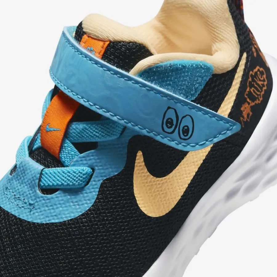Кросівки Nike Revolution 6 SE FB2719-001