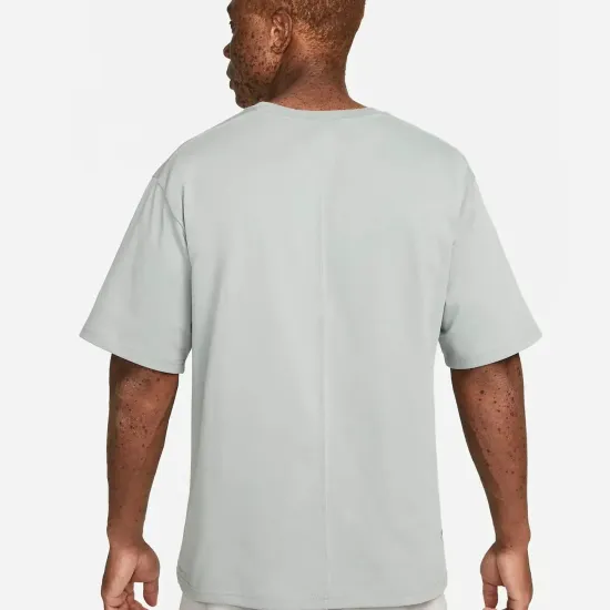 Футболка Nike Tech Pack Dri-FIT FB4395-330