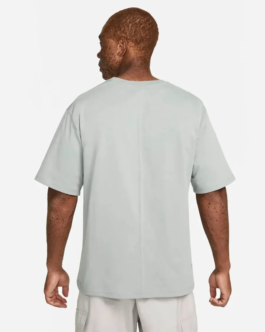 Футболка Nike Tech Pack Dri-FIT FB4395-330