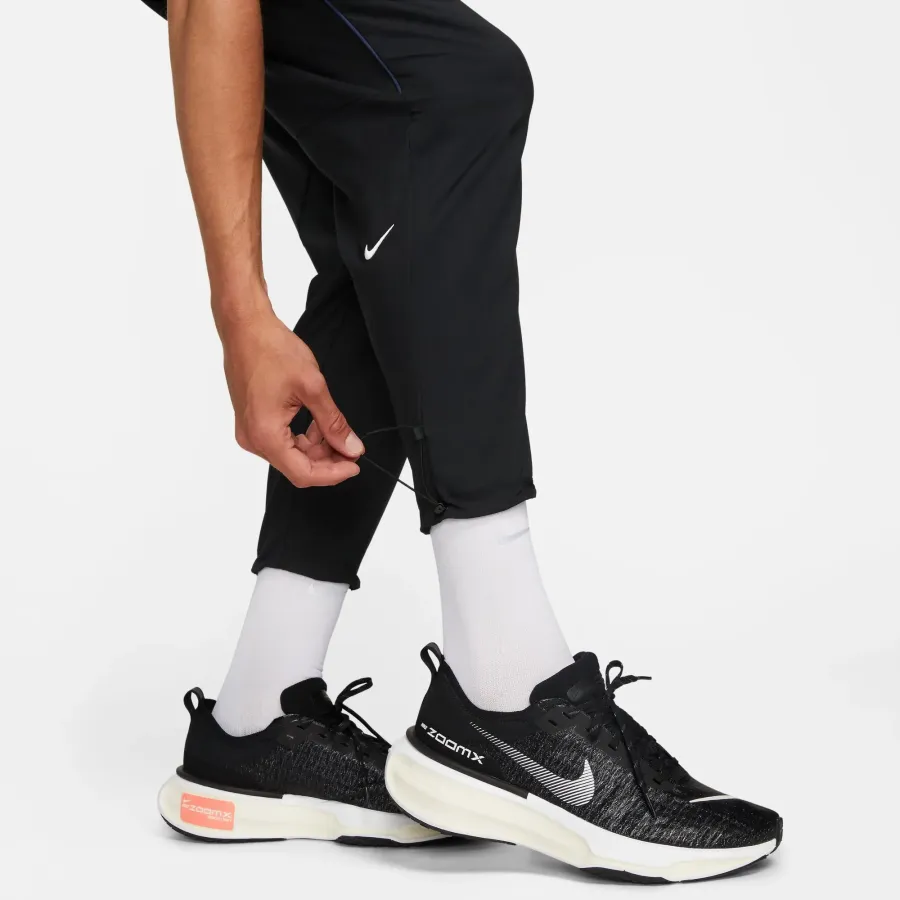 Спортивні штани Nike Challenger Track Club FB5503-010