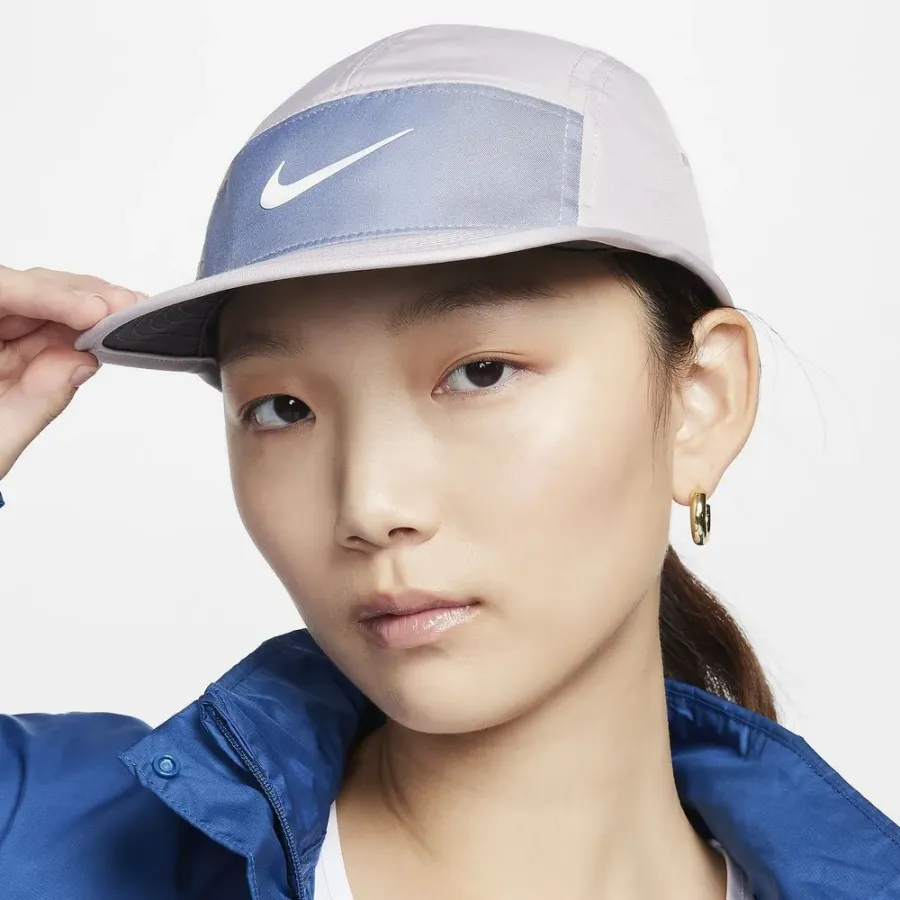 Кепка Nike Dri-FIT Fly Unstructured Swoosh FB5624-019