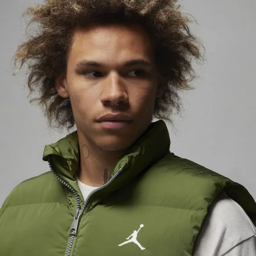 Жилетка Nike Air Jordan Essentials FB7307-340