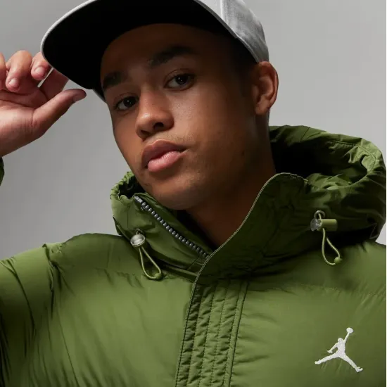 Куртка Nike Air Jordan Essentials FB7311-340