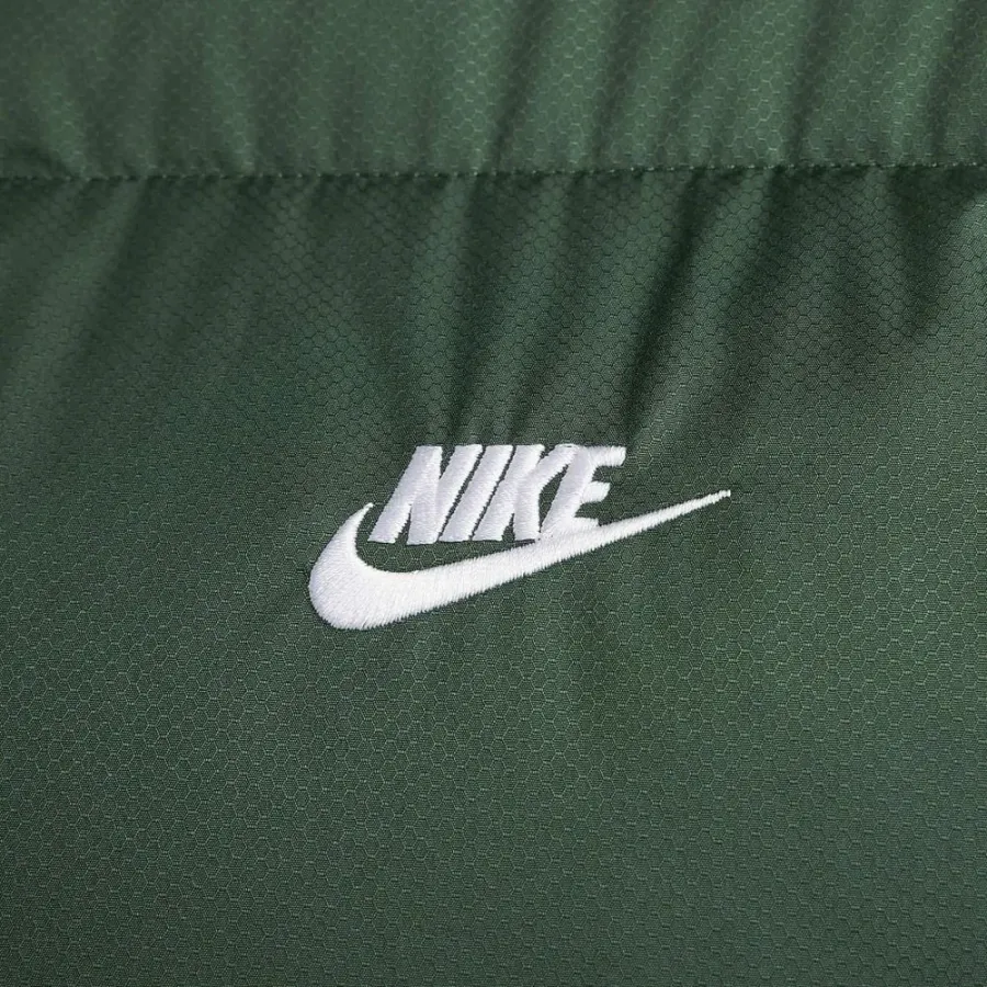 Жилетка Nike Sportswear Club PrimaLoft FB7373-323