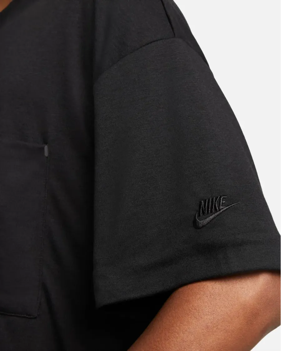 Футболка Nike Sportswear Tech Pack Dri‑FIT Short Sleeve Top FB7392-010