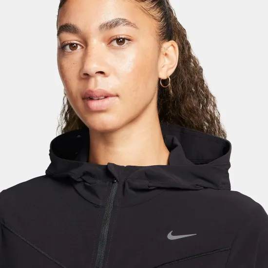 Куртка Nike Swift UV Running FB7480-010