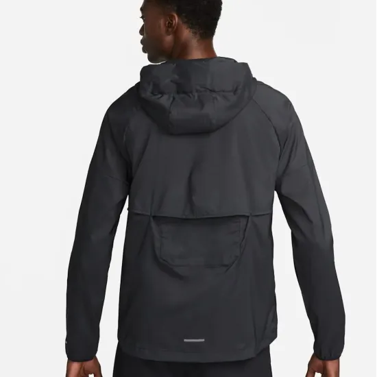 Куртка Nike Windrunner FB7540-010