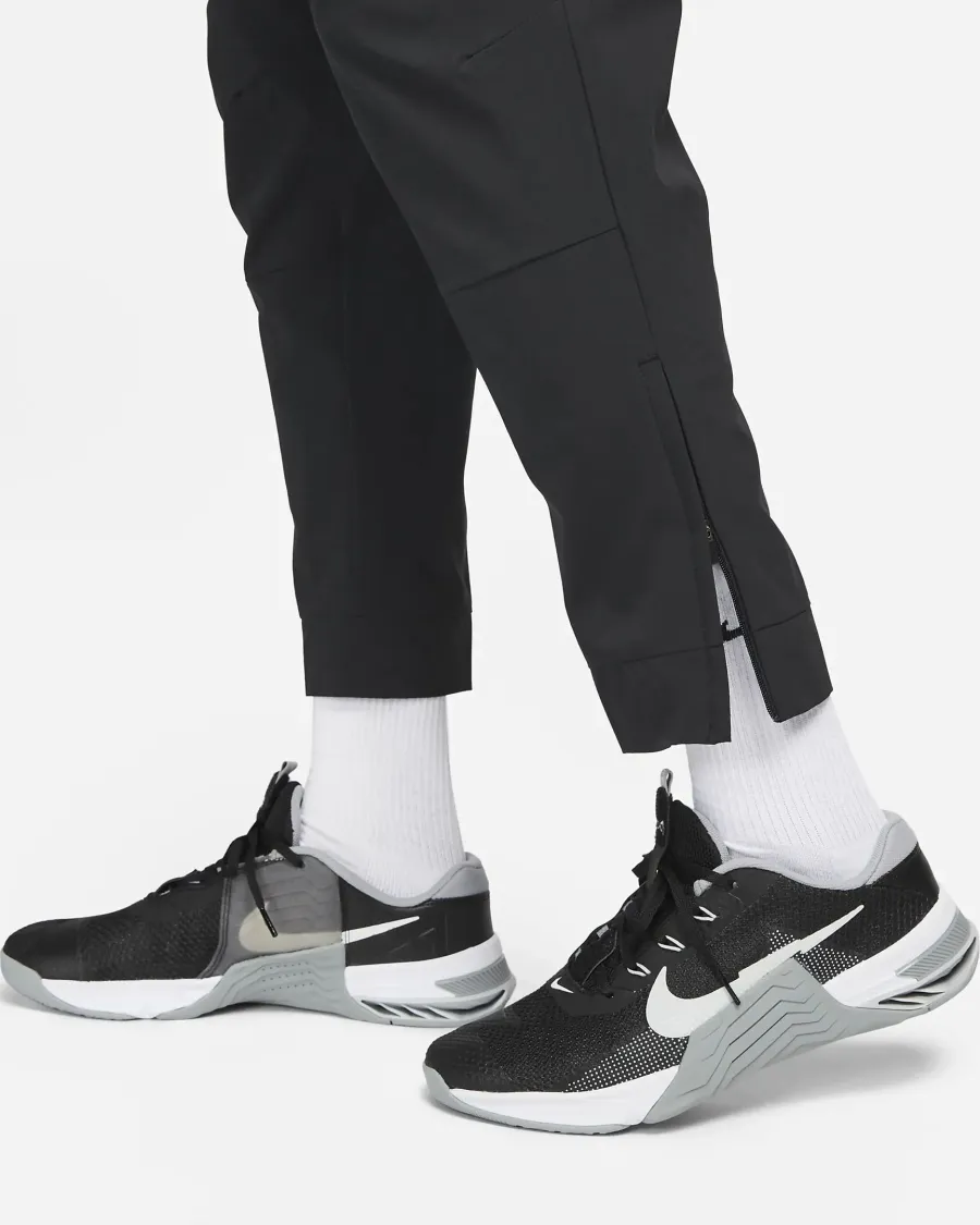 Спортивні штани Nike Dri-Fit Unlimited Tapered Leg FB7548-010