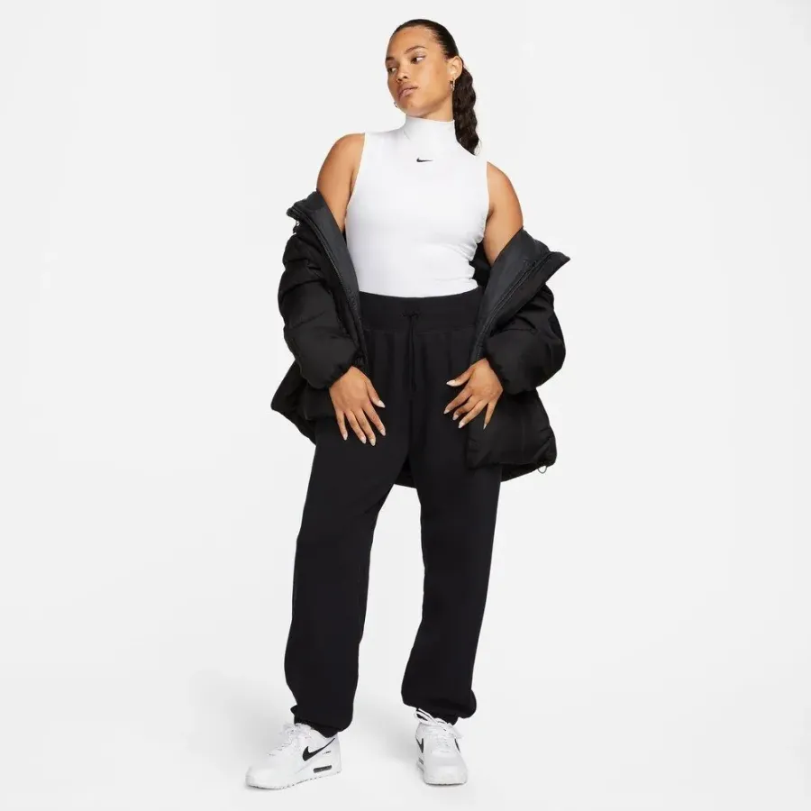 Куртка Nike Sportswear Essential Therma-FIT FB7674-010