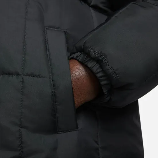 Куртка Nike Sportswear Classic Puffer Therma-FIT FB7677-010