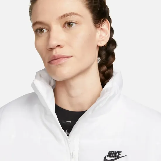 Жилетка Nike Sportswear Classic Therma-FIT FB7679-100