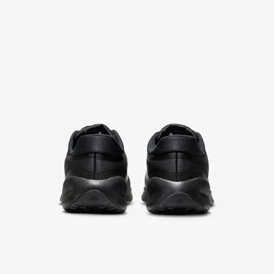 Кросівки Nike Revolution 7 FB7689-001