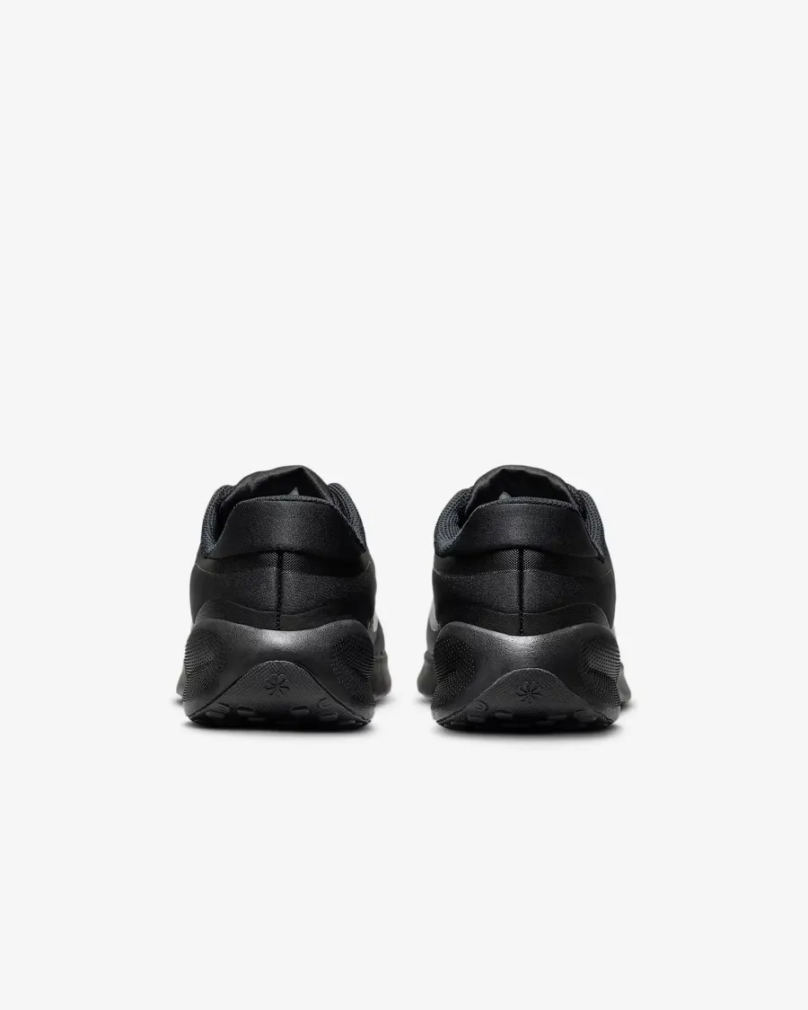 Кросівки Nike Revolution 7 FB7689-001