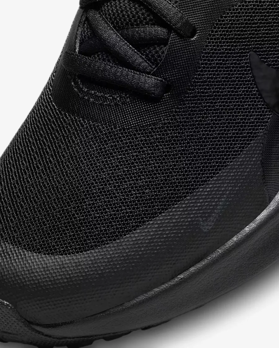 Кросівки Nike Revolution 7 FB7689-001