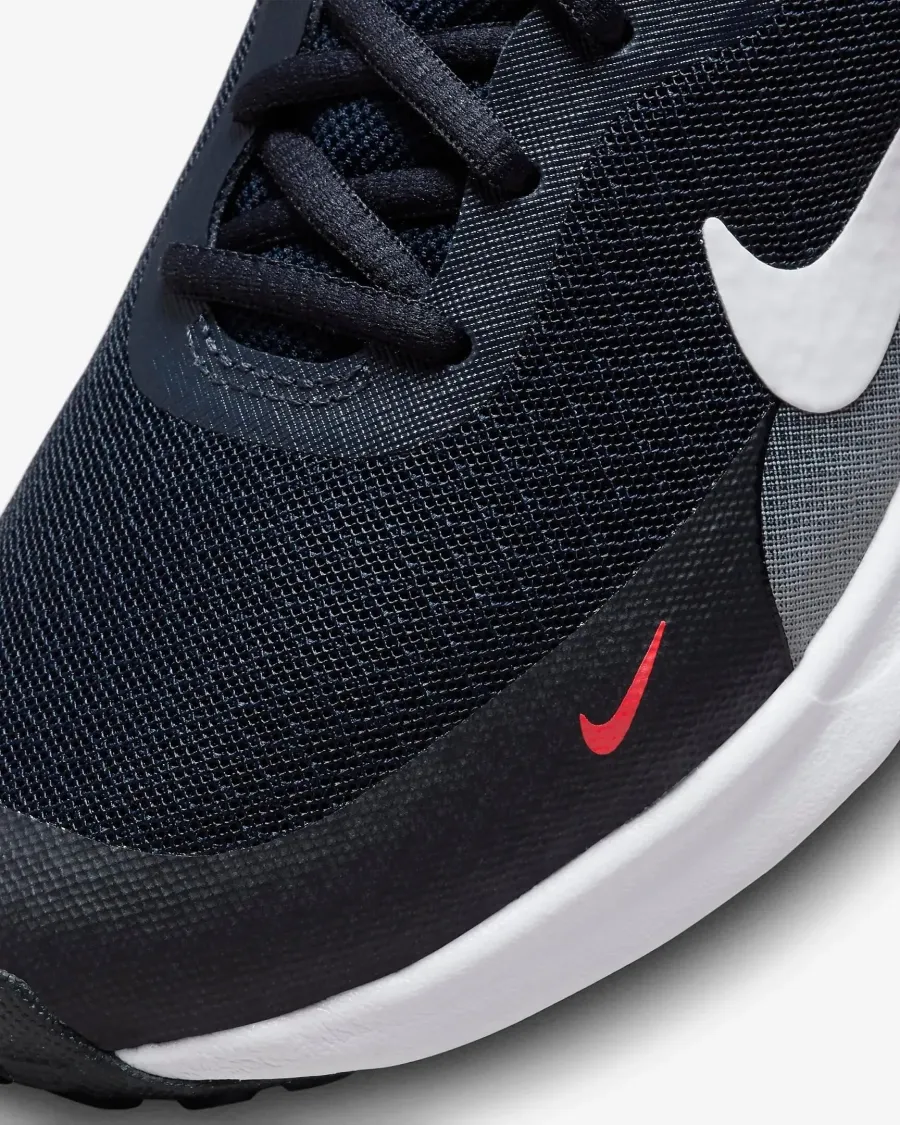 Кросівки Nike Revolution 7 FB7689-400