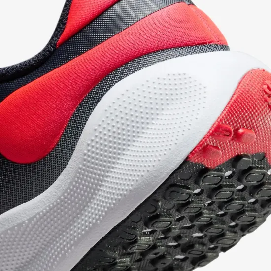 Кросівки Nike Revolution 7 FB7689-400