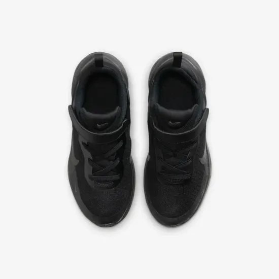Кросівки Nike Revolution 7 FB7690-001