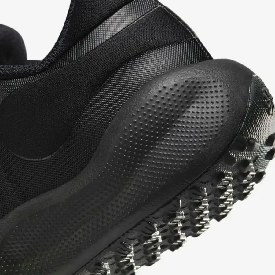 Кросівки Nike Revolution 7 FB7690-001