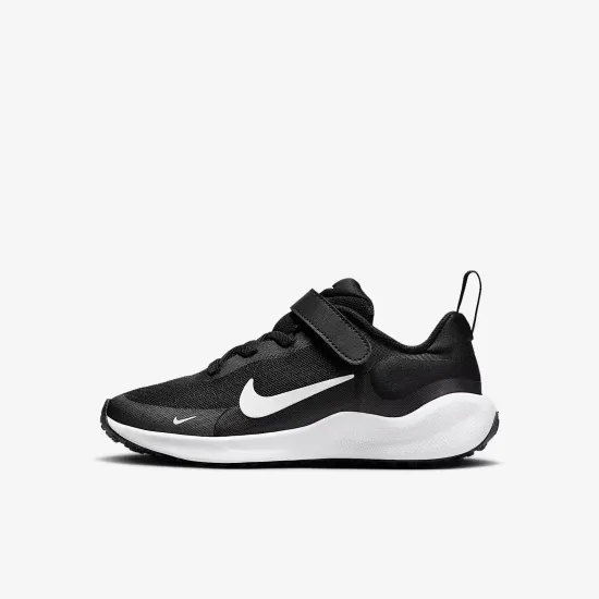 Кросівки Nike Revolution 7 FB7690-003