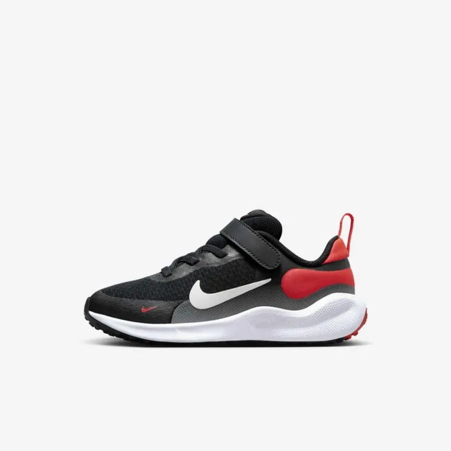 Кросівки Nike Revolution 7 FB7690-400