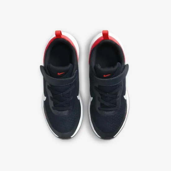 Кросівки Nike Revolution 7 FB7690-400
