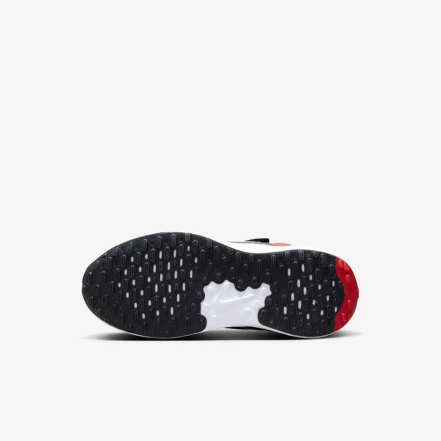 Кросівки Nike Revolution 7 FB7690-400