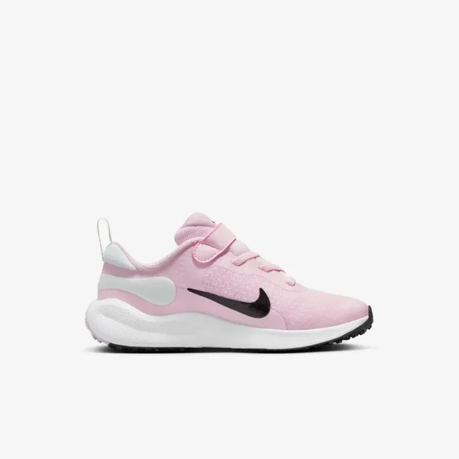 Кросівки Nike Revolution 7 FB7690-600