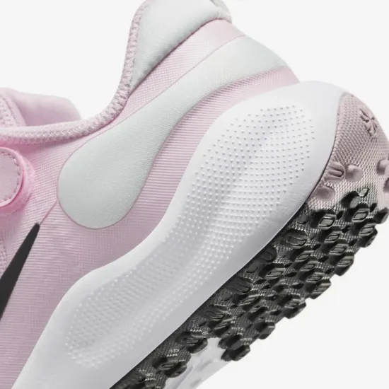 Кросівки Nike Revolution 7 FB7690-600