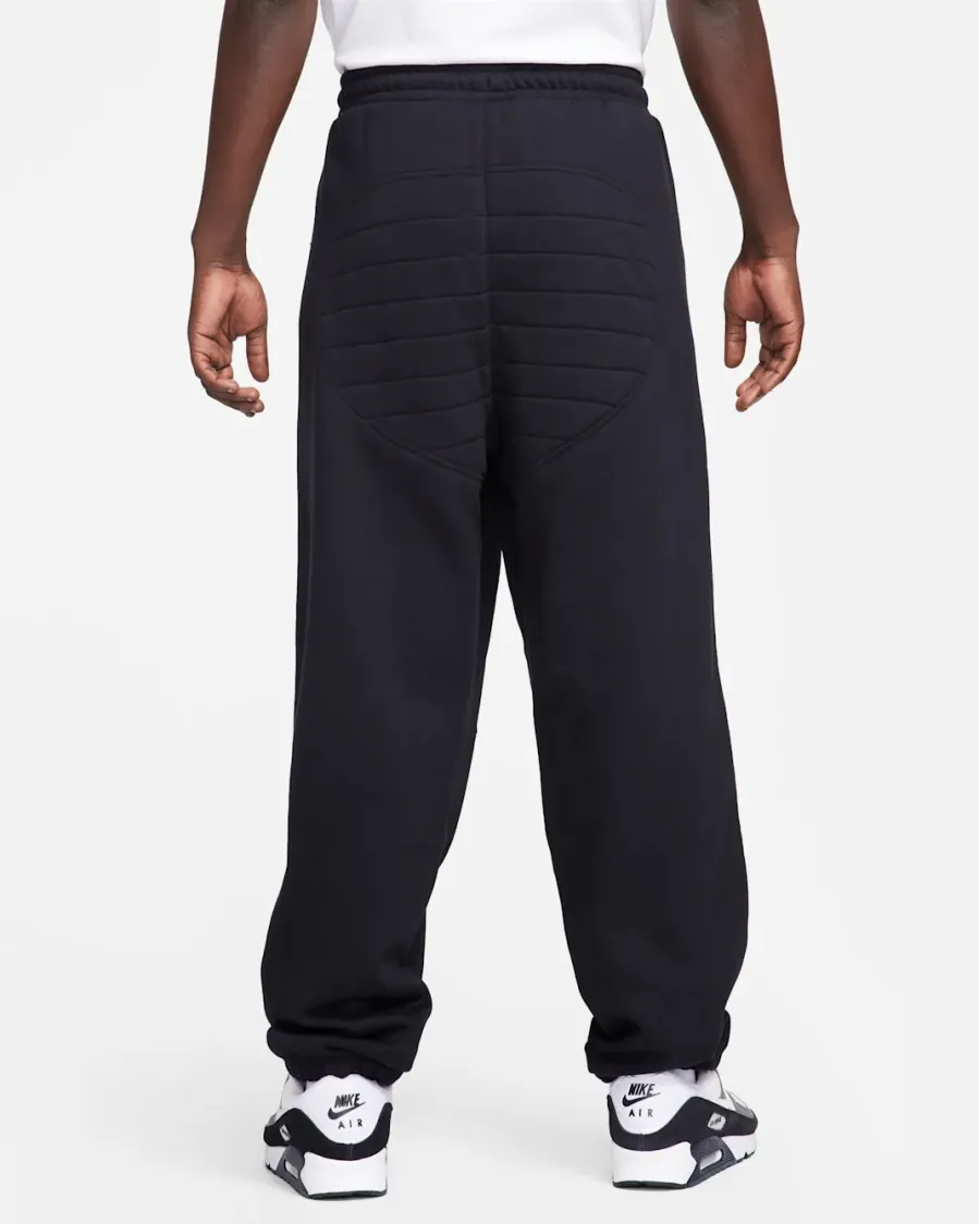 Штани Nike Sportswear Tech Pack Therma-FIT Winter Repel FB7823-010