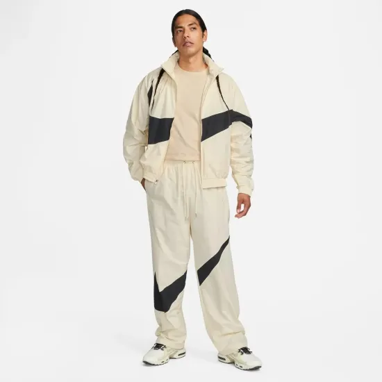 Спортивні штани Nike Swoosh Pant FB7880-113
