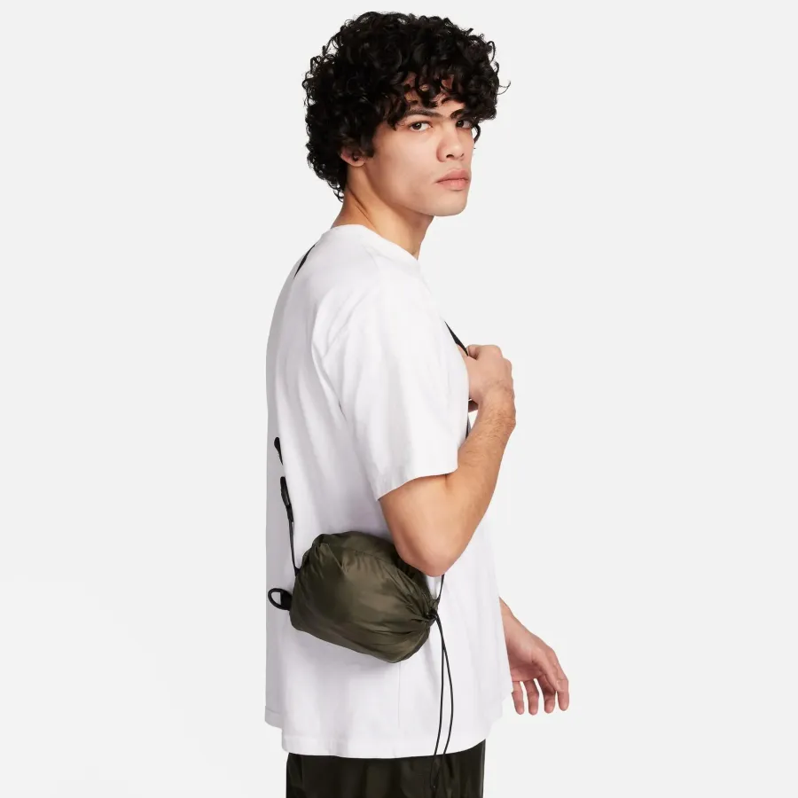 Куртка Nike Sportswear Tech Woven N24 Packable Lined FB7903-325