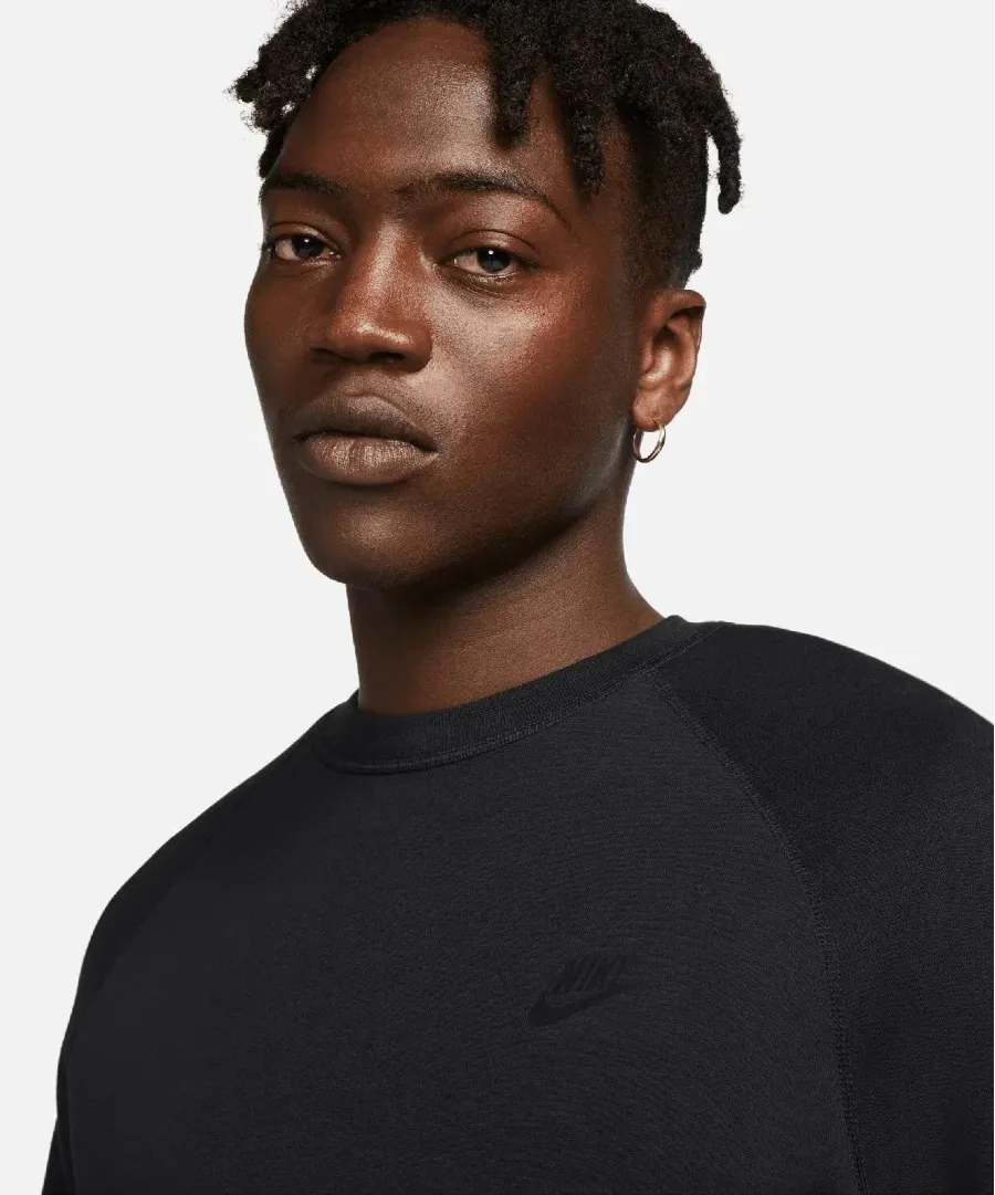 Кофта Nike Sportswear Tech Fleece FB7916-010