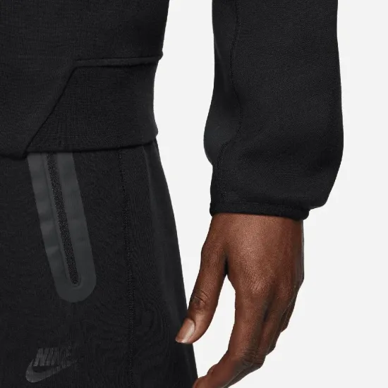 Кофта Nike Sportswear Tech Fleece FB7916-010