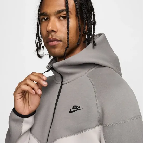 Кофта Nike Sportswear Tech Fleece Windrunner FB7921-014