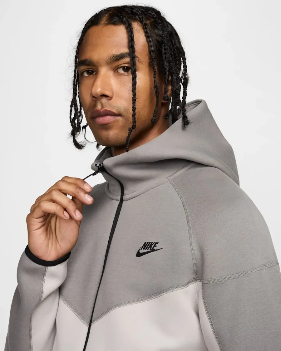 Кофта Nike Sportswear Tech Fleece Windrunner FB7921-014