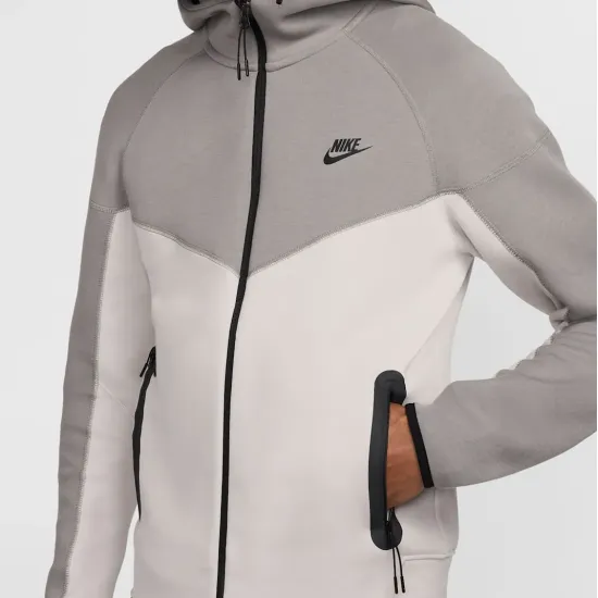 Кофта Nike Sportswear Tech Fleece Windrunner FB7921-014