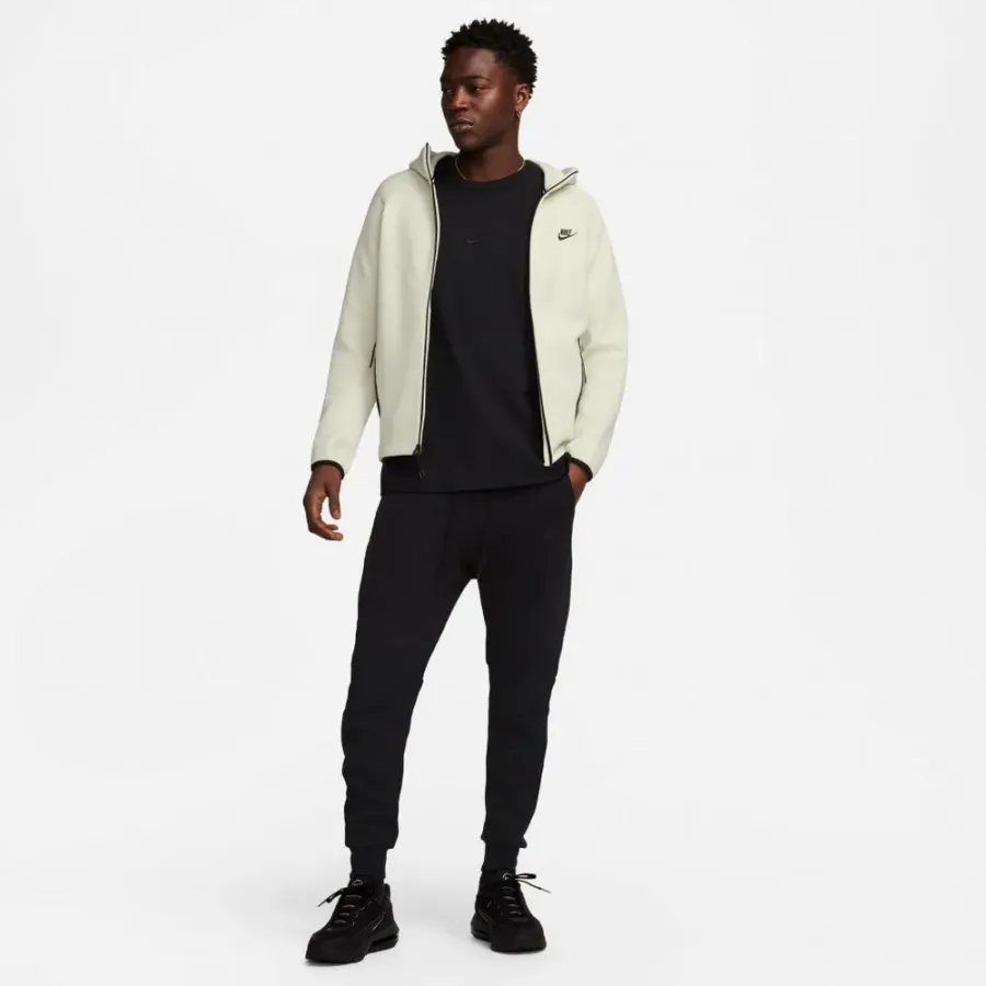 Кофта Nike Sportswear Tech Fleece Windrunner FB7921-020